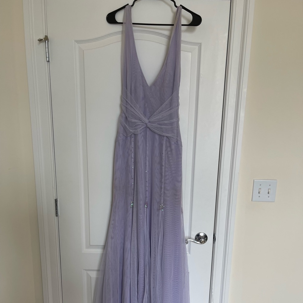 Vera Wang Lavender Label Lilac V-Neck Tulle Prom Gown